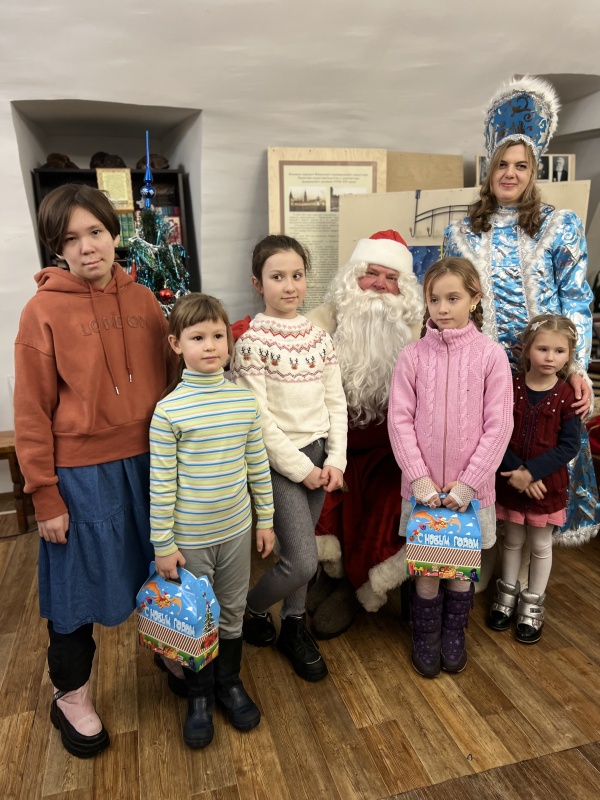 Рождественский праздник в детской воскресной школе храма Николая Чудотворца на Преображенке.